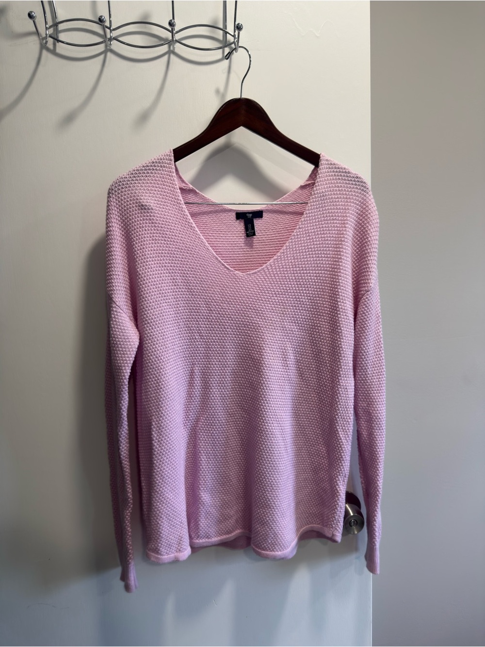 ✨ GAP Textured Knit V-Neck Pullover Sweater Pink ✨ Size S